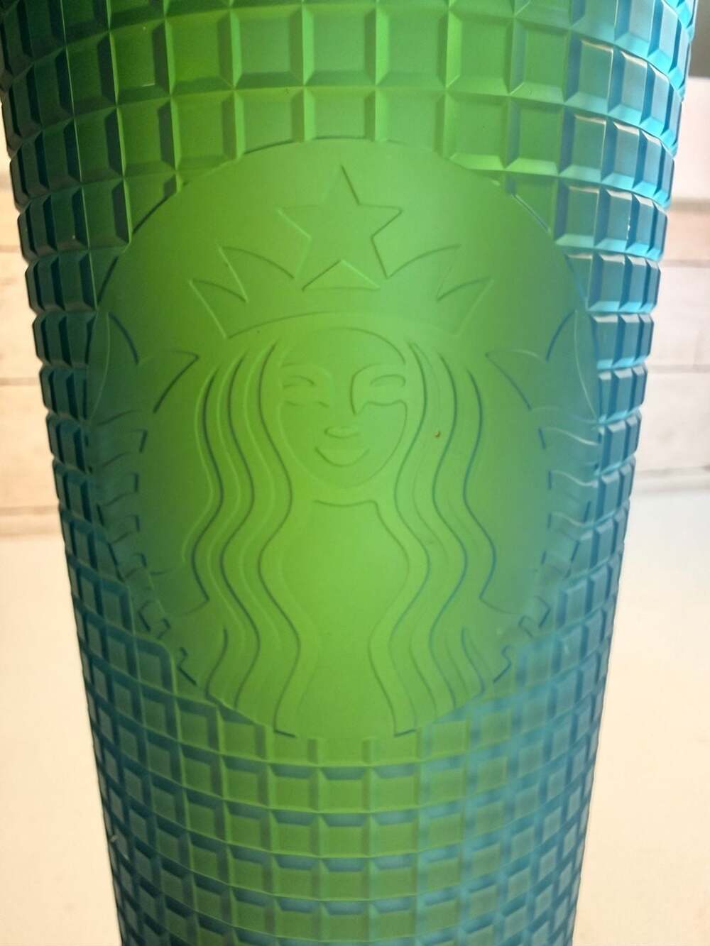 Starbucks Winter 2022 Matte Mountain Dew Green‎ Grid Venti Cold Cup Tumbler 24oz